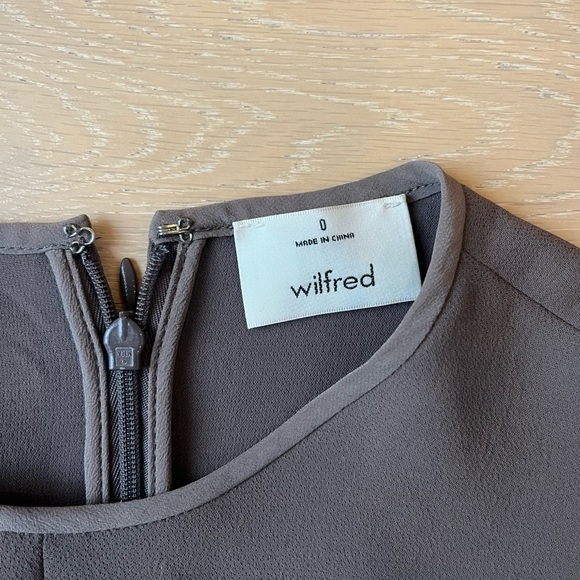 Aritzia Wilfred Vilard Long Sleeve Shift Dress in Taupe - Picture 4 of 7